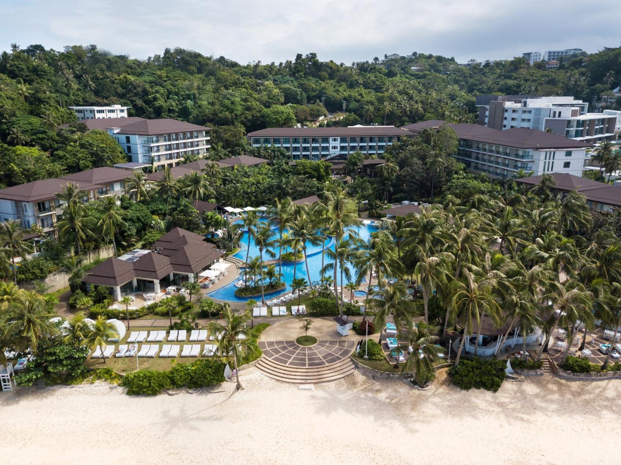 โมเวนปิค รีสอร์ต แอนด์ สปา โบราไกย์ Hotel Yapak ภายนอก รูปภาพ The resort's main pool