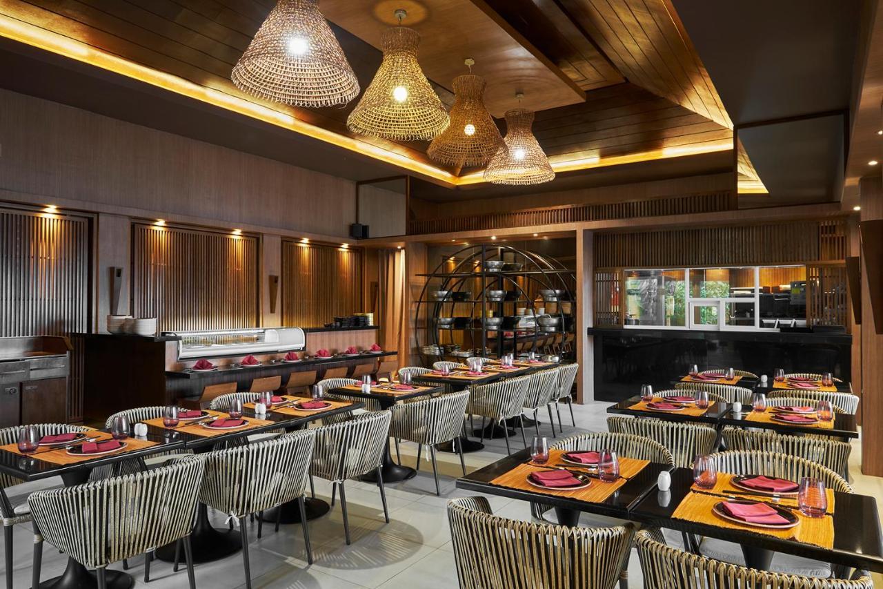 โมเวนปิค รีสอร์ต แอนด์ สปา โบราไกย์ Hotel Yapak ภายนอก รูปภาพ The interior of the restaurant